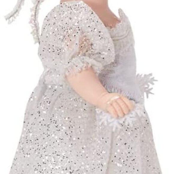 Madame Alexander Waltz of the Snowflake Doll - Picture 5 of 9